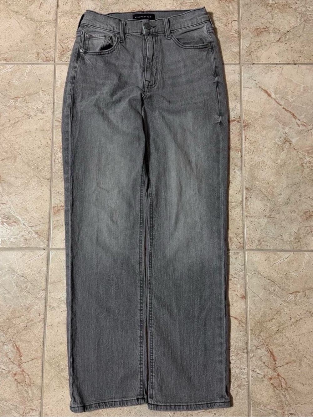 Aeropostale Men's Gray Straight Jeans